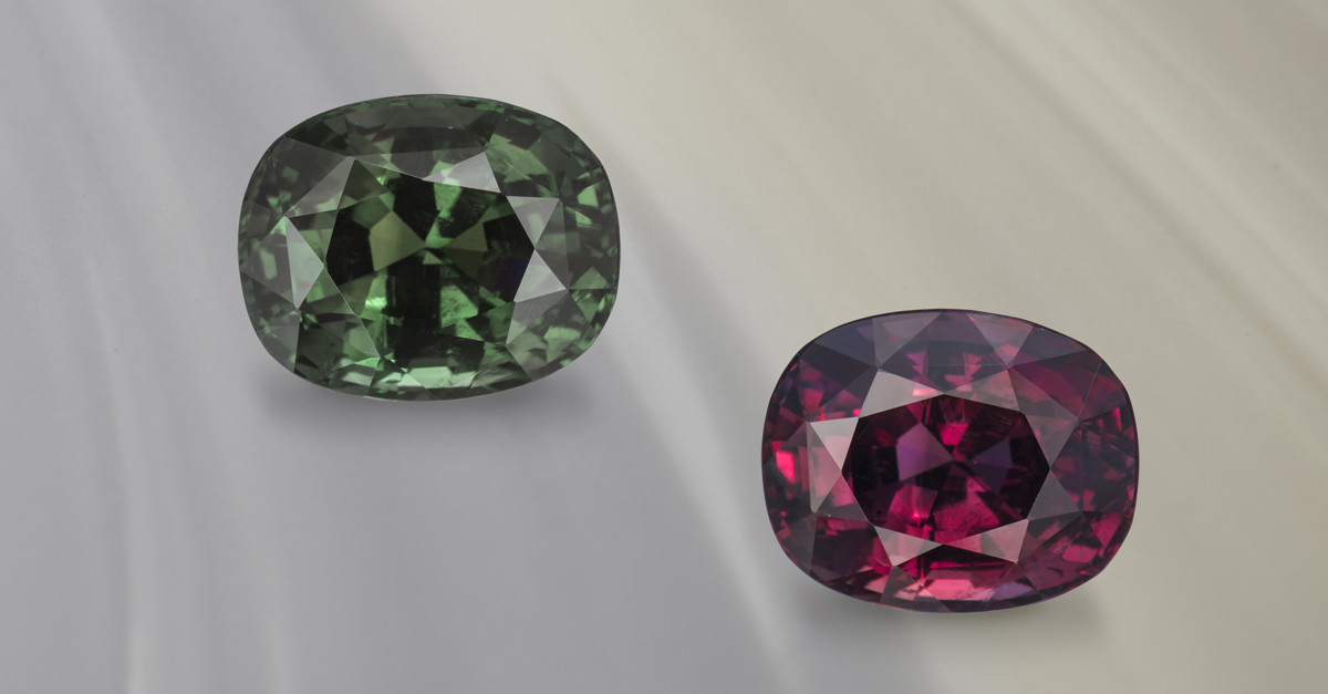 GIAnews's tweet photo. Learn all about alexandrites and other color-change gemstones at the 2022 Sinkankas Symposium! The virtual event featuring an incredible line-up of experts runs April 25-June 6, 2022. Register here: https://t.co/2RcqZnR50L

Photo: Robert Weldon. Courtesy: Evan Caplan https://t.co/wTnN4PUPwl