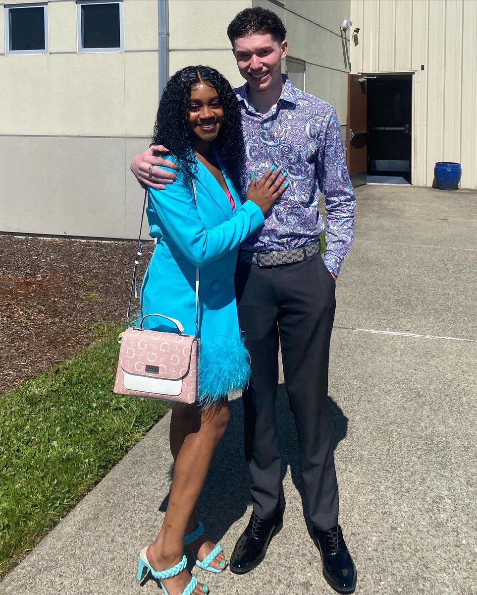 HynemanAmira's tweet photo. Late post but Easter 2022 https://t.co/0R1uyrO6l0