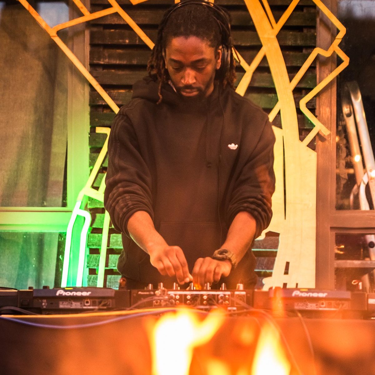 A big thank you to artists <a href="/KMan_Music/">κʍαπ †hε ρhαπ†øʍ🖖🏾</a>, Airali, <a href="/DragosMTF/">Dragos Munteanu</a>, A V A &amp; <a href="/gprokofiev/">Gabriel Prokofiev</a> who played at our Kiosk launch event, &amp; a special thank you to all those who came.

📸 Matt Favero