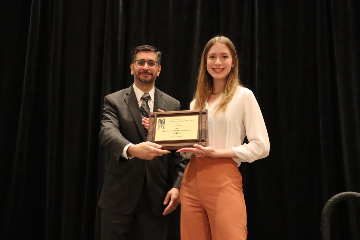 Congratulations to Brock Scholars Catherine Buchanan and Sydney Rennich who won first and third place in the Association of Private Enterprise Education's (APEE) 11th Annual Undergraduate Research Competition in Las Vegas earlier this month. 

Full story: samford.edu/business/news/…