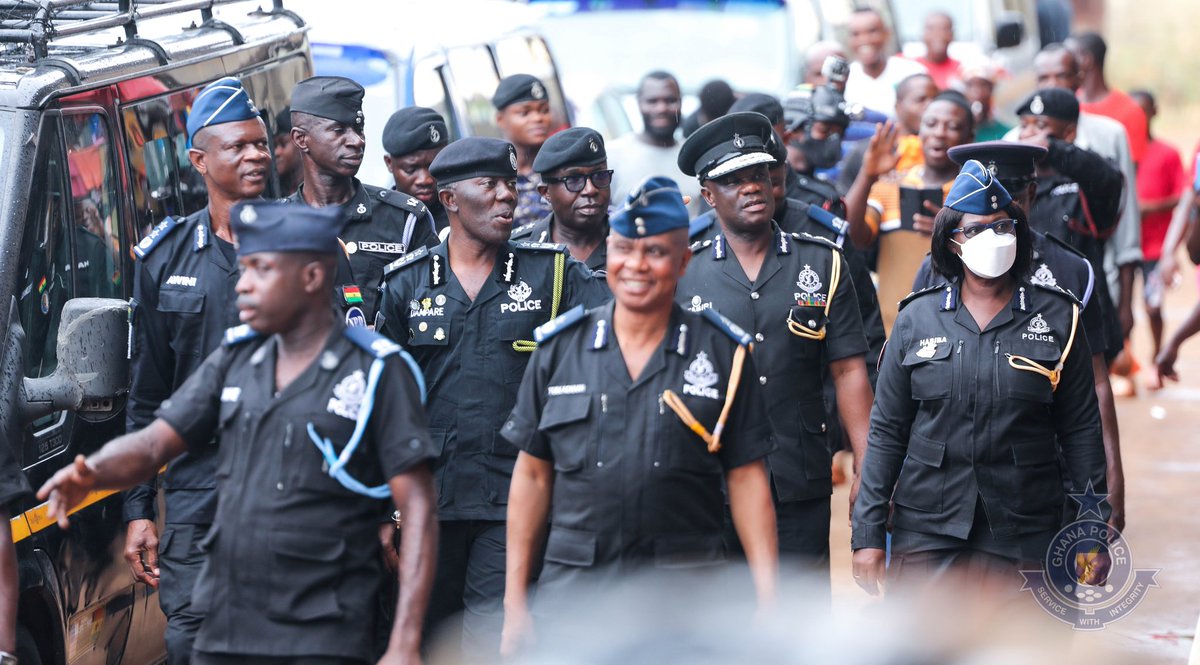 GhPoliceService's tweet photo. Photos…
IGP Tours Kwahu and Parts of the Eastern Region During the Easter Festive Period

Read more from the attached link;
https://t.co/qWG0iUtQ6c https://t.co/9zsvDfpQoZ