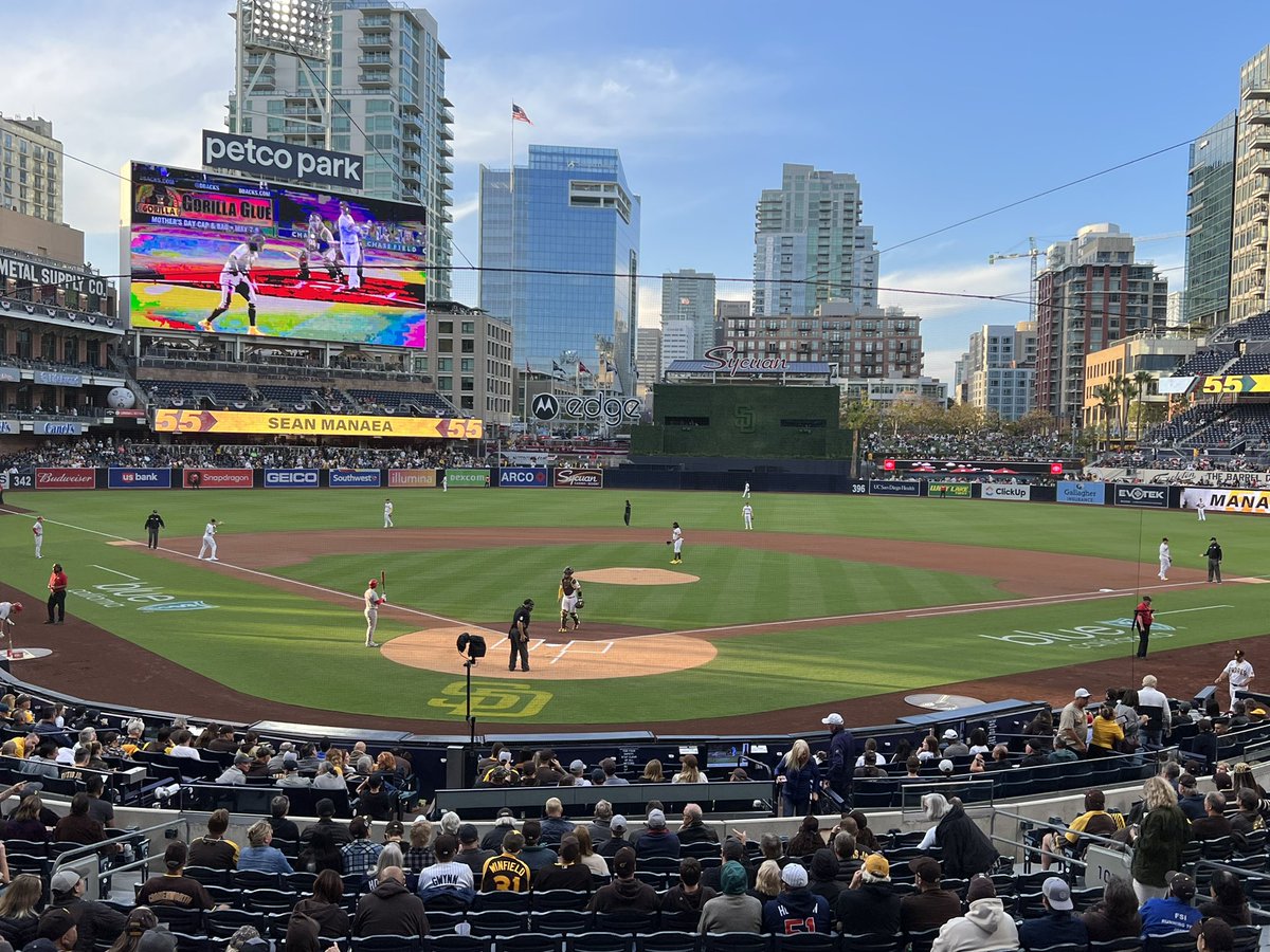 NathanWebb1's tweet photo. San Diego….enjoyed it as always. Till next time! #Padres #Arrowood #Hike #FishTacoAdventure https://t.co/8FSIzLo6Pd
