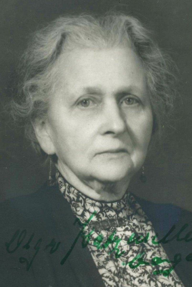 ferstl_roman's tweet photo. 19 April 1860, 🇩🇪🇨🇿 Jewish woman Olga Katzenellenbogenová (nèe Friedheim) was born in #Tilsit (#Sovetsk presently). She lived in #Teplice and #Prague. A widow. She was deported to #Theresienstadt on 16 July 1942 and murdered there by #Nazis on 4 August 1943. She was 83. 💔🕯️ https://t.co/xGhbrMZ4zj