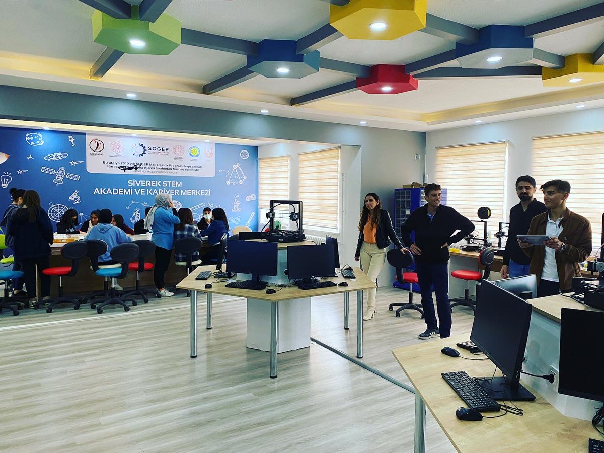 siverekstem's tweet photo. Siverek Karacadağ Anadolu Lisesi kurumumuzu ziyareti (#ekranbagimliligi) https://t.co/EUodU8lQGJ