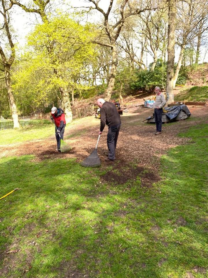 Fantastic effort by the Team today! More progress on April’s campfire at Queen Charlotte’s Wood with the strip foundation for the retaining wall 🔥🔥

We are always on the look out for help on Tuesday mornings or with wardening.
qcw.manager@merseyweaverscouts.org.uk