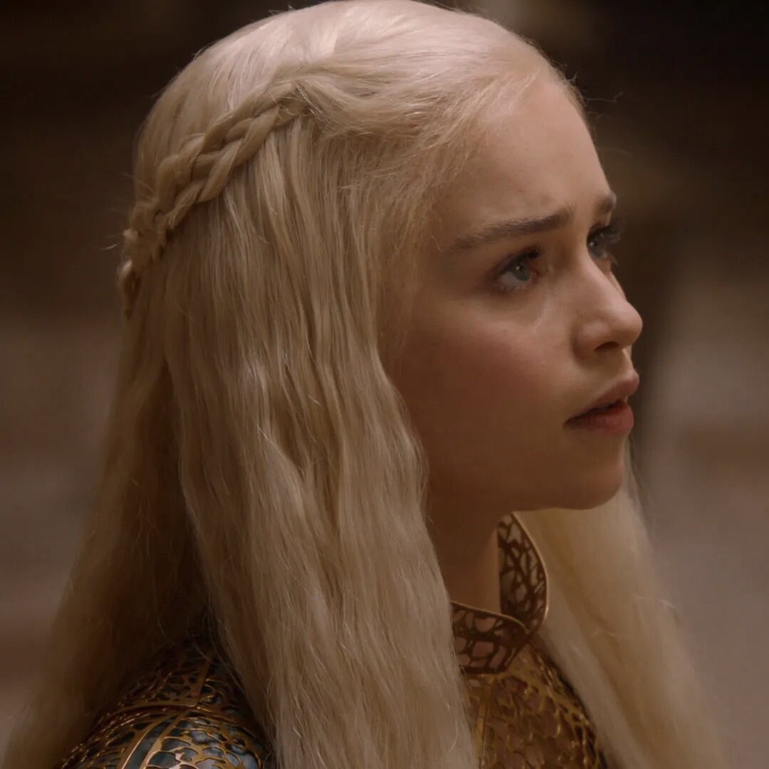 dailytargaryen's tweet photo. I’m no ordinary woman. My dreams come true. https://t.co/C19EK2VtwQ