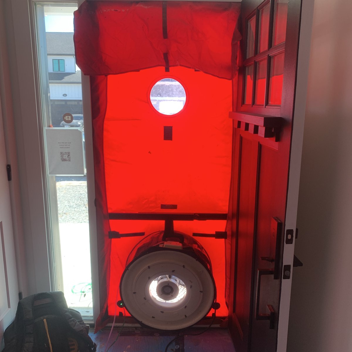 HomesolBuilding's tweet photo. It's the #TightHouseOfTheWeek! This lot in Westport, being built by @watercolourwestport had another air changes per hour number of 0.94!
#AirTightness #AirTightHome #AirTight #GreenBuilding #EcoBuilding https://t.co/W8WMXmzbaJ