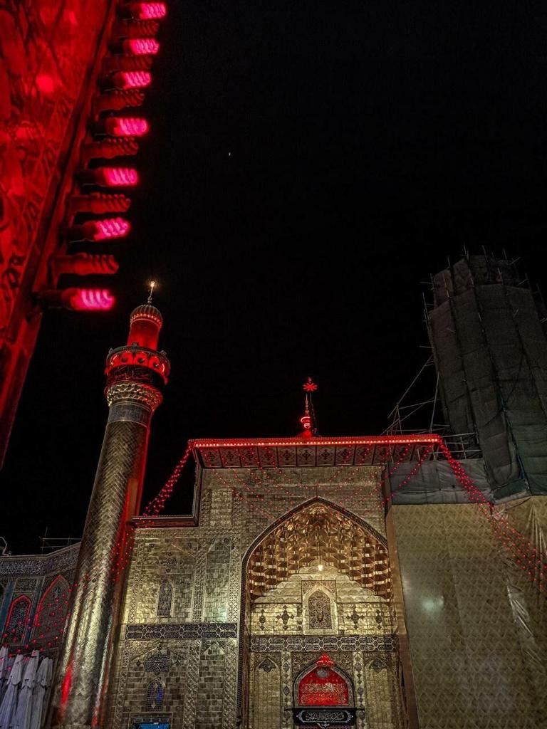 قال رسول الله صلى الله عليه وآله: "من أحبّ عليّاً فقد اهتدى، ومن أبغضه فقد اعتدى".

-عنه صلى الله عليه وآله: "من أحبّ عليّاً كان رشيداً مصيباً، ومن أبغضه لم ينَل من الخير نصيباً".