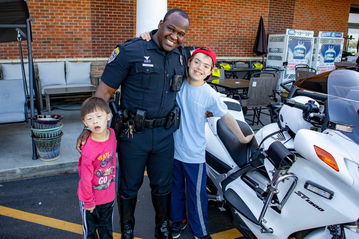 COAPublicSafety's tweet photo. Weโd like to extend a huge THANK YOU to everyone who supported Cops on Top! Together, we were able to exceed our combined goal of $15,000 for Lee County Special Olympics ๐
@OpelikaPD @LeeCoSheriffAL
#CopsOnTop #LeeCountySpecialOlympics #AuburnPublicSafety #AuburnServes https://t.co/vjWff4mBkd