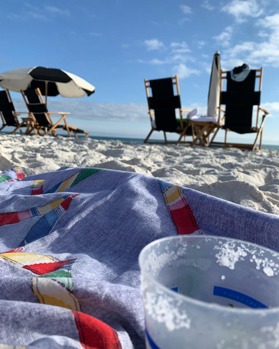 SouthWalton's tweet photo. reminder: it's 5 o'clock somewhere

(that somewhere is here)

📸: https://t.co/yieQzlJYkt
📍: #WaterColorFL https://t.co/jS4PnpxGCQ