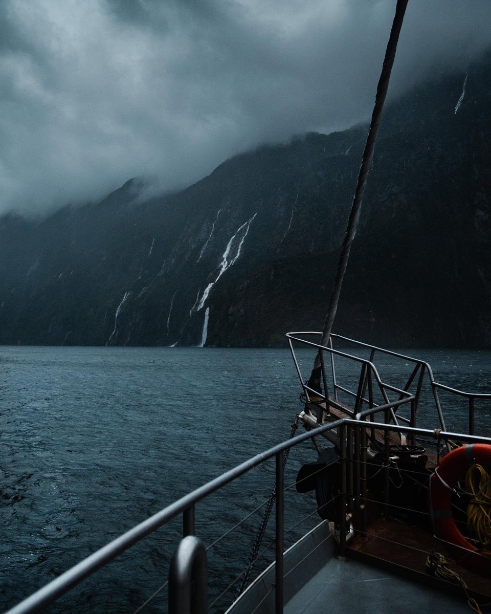 KuhrMarvin's tweet photo. A journey through the fjords of New Zealand. https://t.co/Ezc15fMxXa