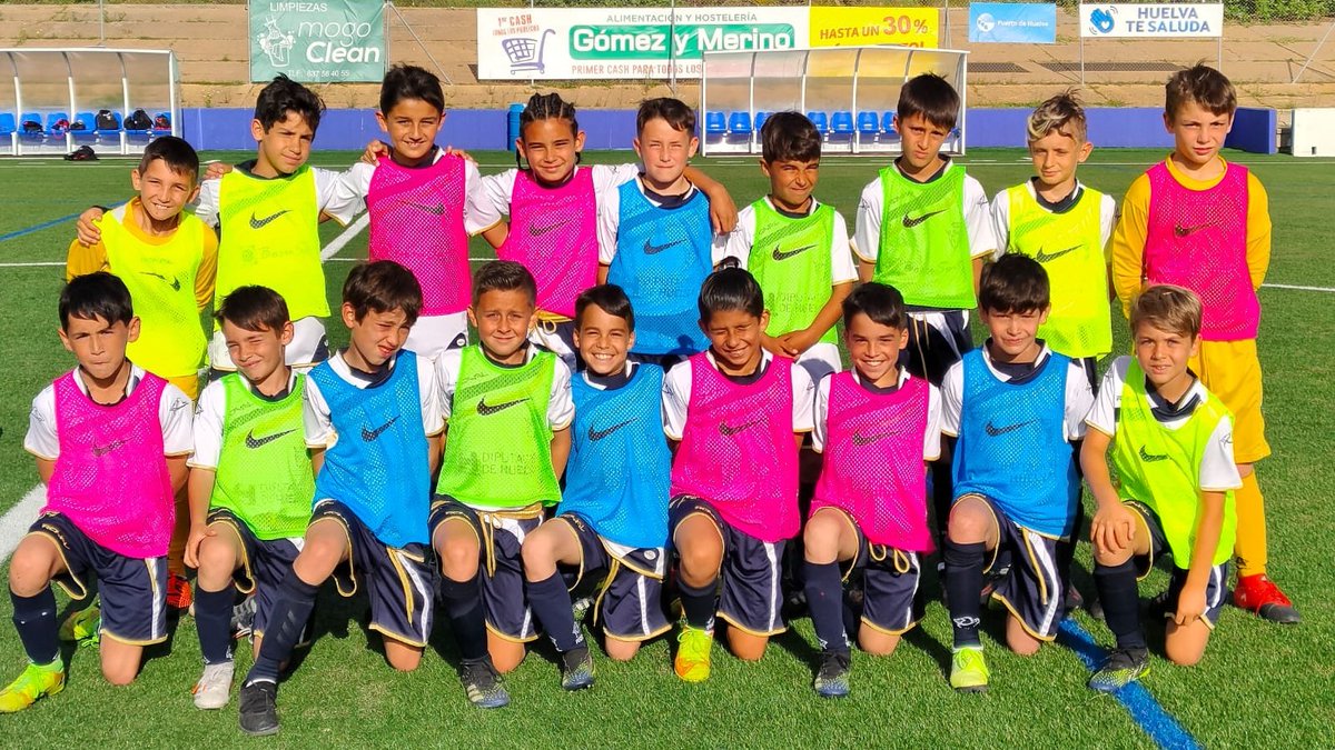 RFAFHuelva's tweet photo. ⚽️ Fútbol

Este martes hemos tenido en las instalaciones federativas de La Orden la última convocatoria de la selección provincial benjamín https://t.co/bnCXxu1TdM