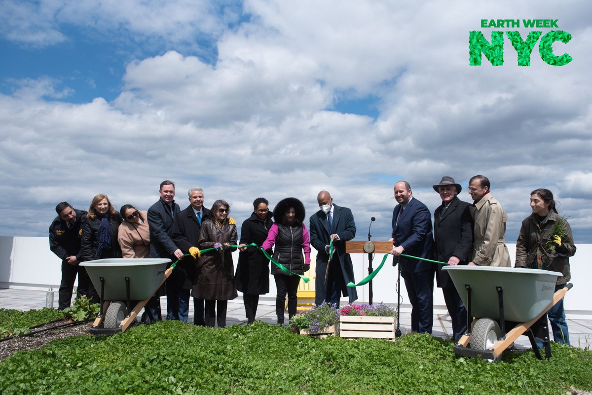 NYCMayor's tweet photo. Too often, we ignore the role that food plays in the destruction of our environment. But shifting to more sustainable, plant-based diets and growing fresh vegetables that are accessible to every community is key to building a city that supports both human and planetary health. https://t.co/jBSAErOmMN