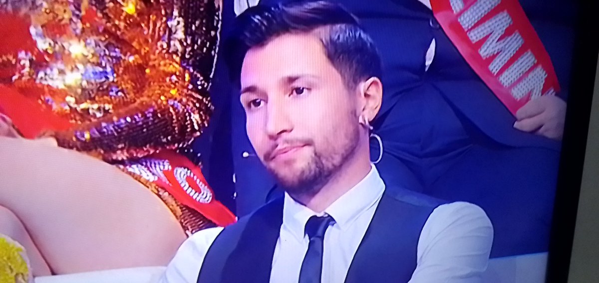 melytabbita87's tweet photo. #LaPupaEilSecchioneShow #SecchioneGianmarco4 https://t.co/YlleJ6zpAp