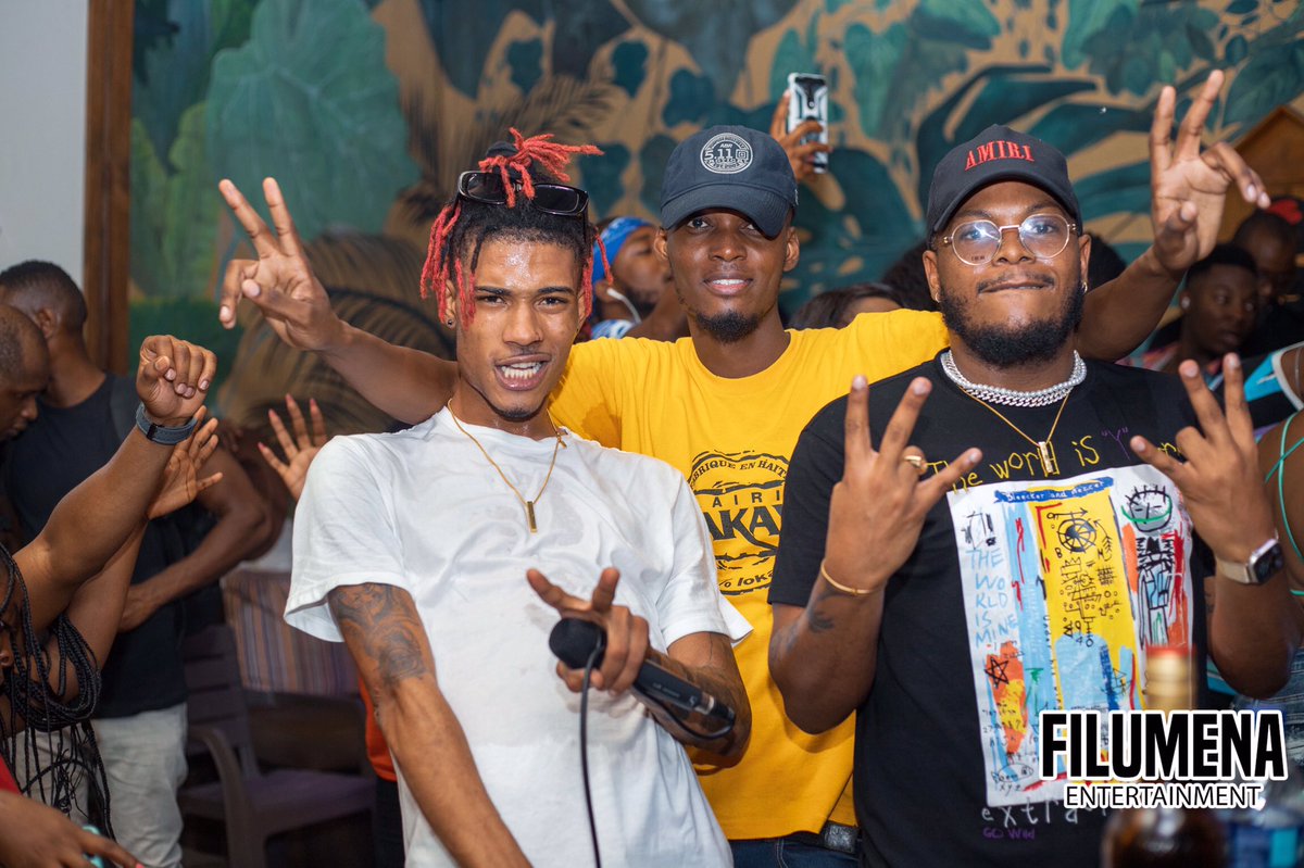 WydjiDesarmes1's tweet photo. Map remèsye chak grenn moun pou JUNGLE NIGHT la 1 Avril la 
ni moun ki te fè deplasman ni moun ki tap pataje flyer yo ki pat ka la 
ni moun ki envite lòt zanmi ak fanmi yoni Dj ni animatè 
Mèsi sponsor nou yo total 
Mwen remèsye nou e ekip la mete chapo ba devan
@DjBulletHaiti ✊ https://t.co/ehQgmXU8tX