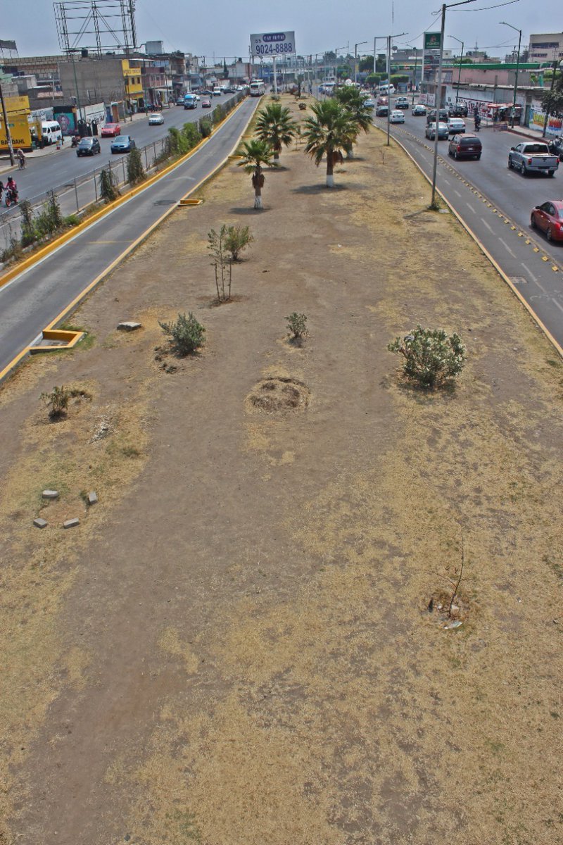 cremocitani's tweet photo. #MorenaFracasaEnChimal
No es posible que Chimalhuacán y sus espacios como parques o áreas verdes estén en mal estado, no hay agua, inseguridad. https://t.co/NpIOd8vS2R