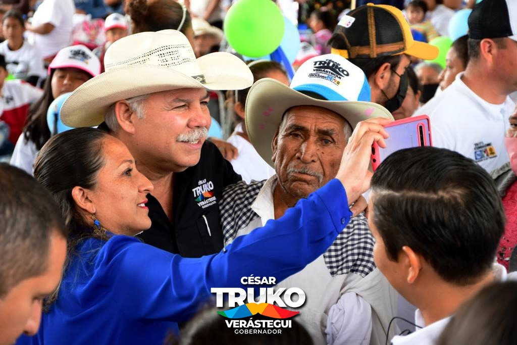 Muy agradecido por el apoyo de mis amigos de Miquihuana. ¡Caminemos siempre
juntos por un Tamaulipas Con Madre!  #TampsConMadre #VaPorTamaulipas