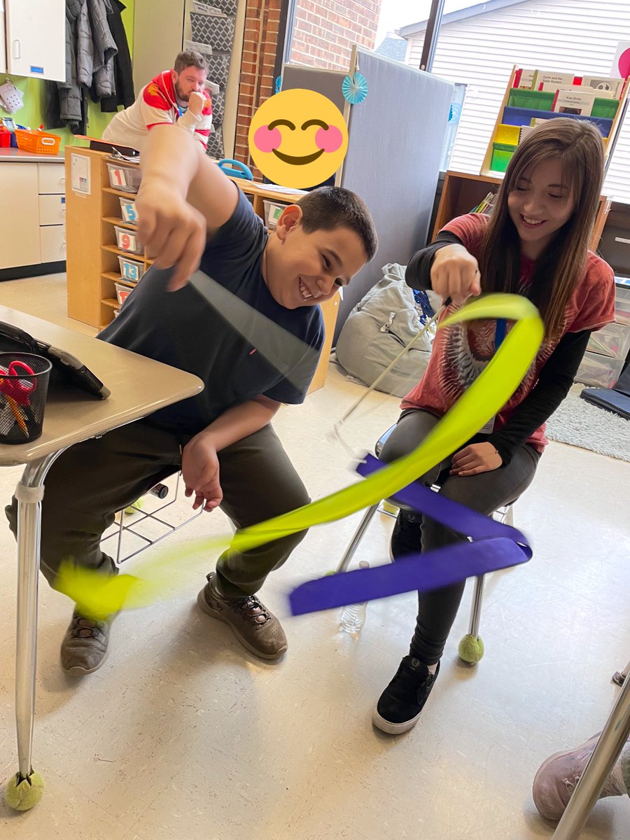 NtdseT's tweet photo. Creative movement in music therapy can spark communication and socialization. #MusicTherapyIL #NTDSEmpowers #MusicTherapy https://t.co/Tyczua6EwJ