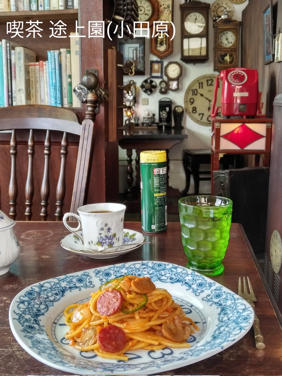 古き良きモノ 再注目

複数の企画開発で盛り上がる現場ネタは昭和レトロのトレンド。
「最近、電機屋店頭でレコードプレーヤー売り場が拡大したり、昔の喫茶メシ、昭和歌謡曲、駄菓子も人気に」
実は若者も結構馴染んでて「良い時代でしたね」とか言うの笑える。
#トレンド #インサイト