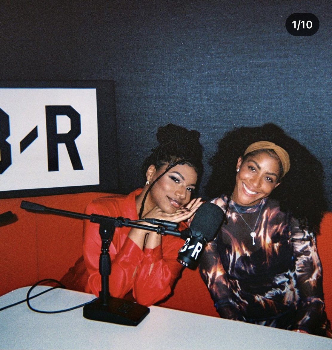 TaylorRooks's tweet photo. Happy birthday to a friend and daily inspiration @Candace_Parker love always!!!! 👑 https://t.co/UQX7TMYika