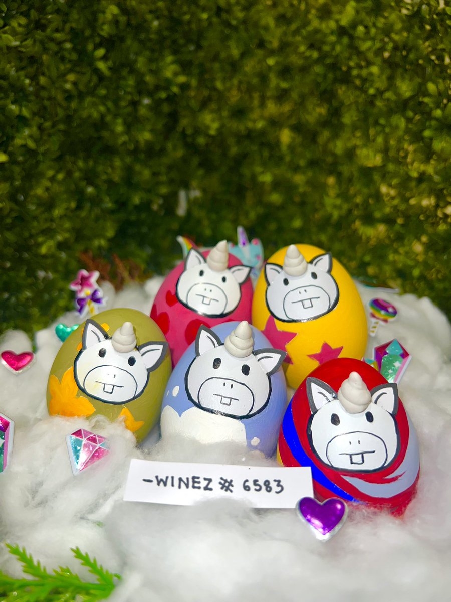 winez_x's tweet photo. 🌈EasterCorn squad! 🦄 Hope you like my eggs💖 First time painting eggs. Not bad huh?, lol
Happy Easter everyone! 🐰🥚
#CryptoUnicornsEastercornEggRaffle 

- WINEZ#6583 https://t.co/pSUqOBwFz6