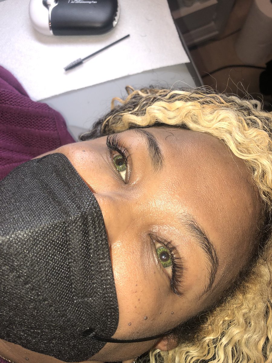 cianaesthetics's tweet photo. full set availability this fridayyy๐คฉ #raleighlashtech #nclashes #raleighesthetician https://t.co/C4J6wK8qOw