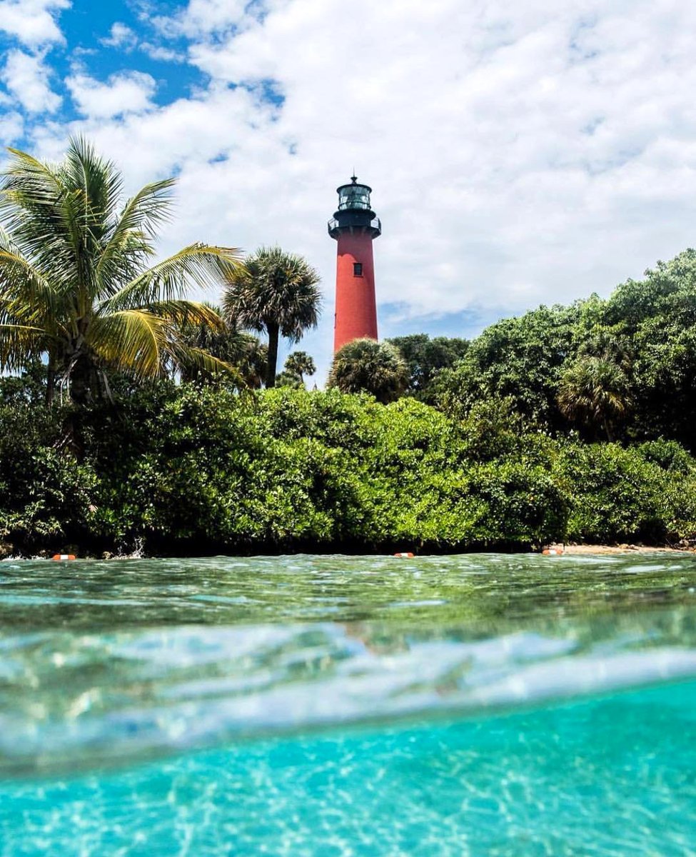 PalmBeachesFL's tweet photo. Let your heart be your compass...always follow it to the beach! 🌴 
#ThePalmBeaches

📸 @jackbatesphotography https://t.co/hXXjHGoNLV