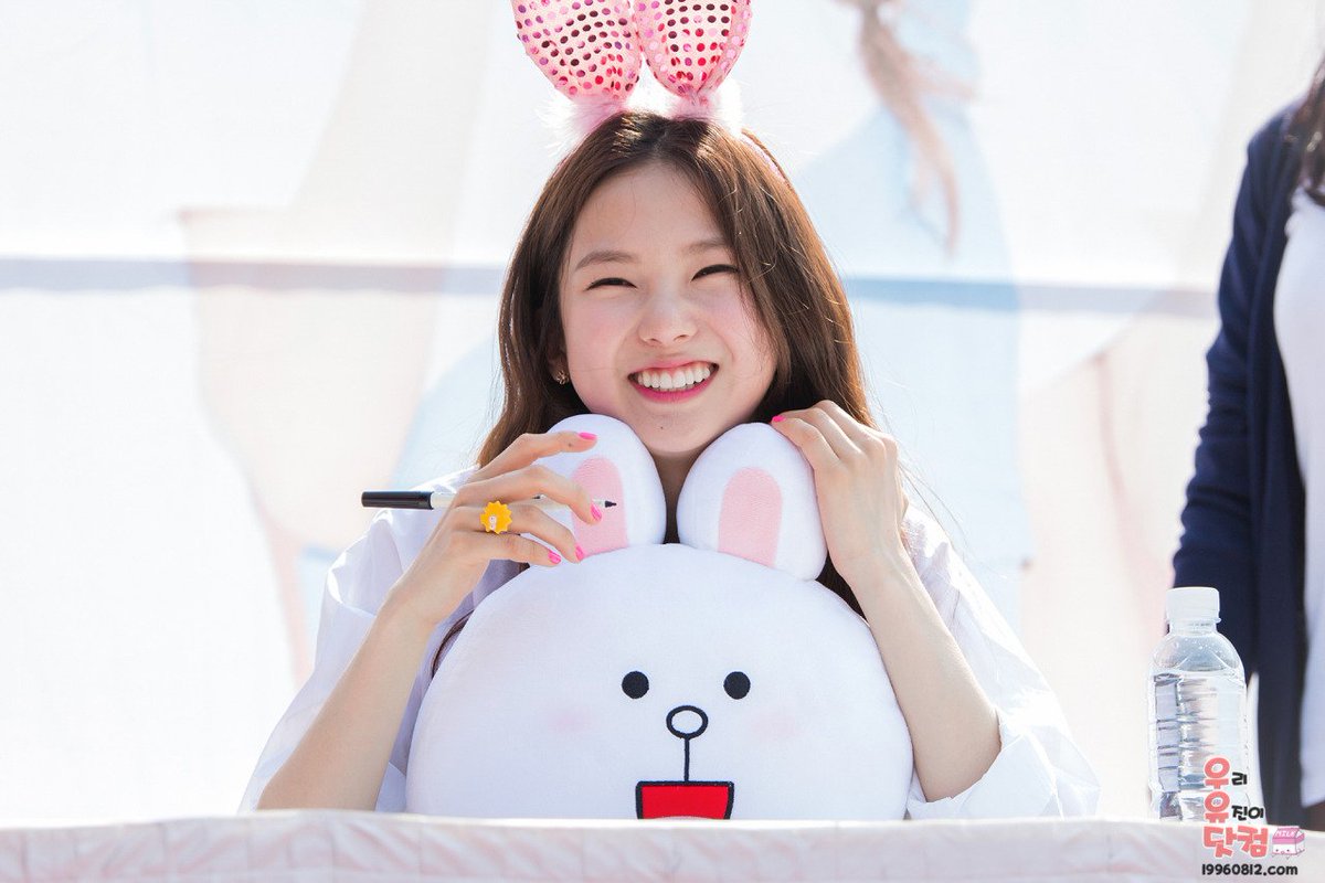 cIczones's tweet photo. #최유진 #CHOI_YUJIN https://t.co/h57eO0Qstv