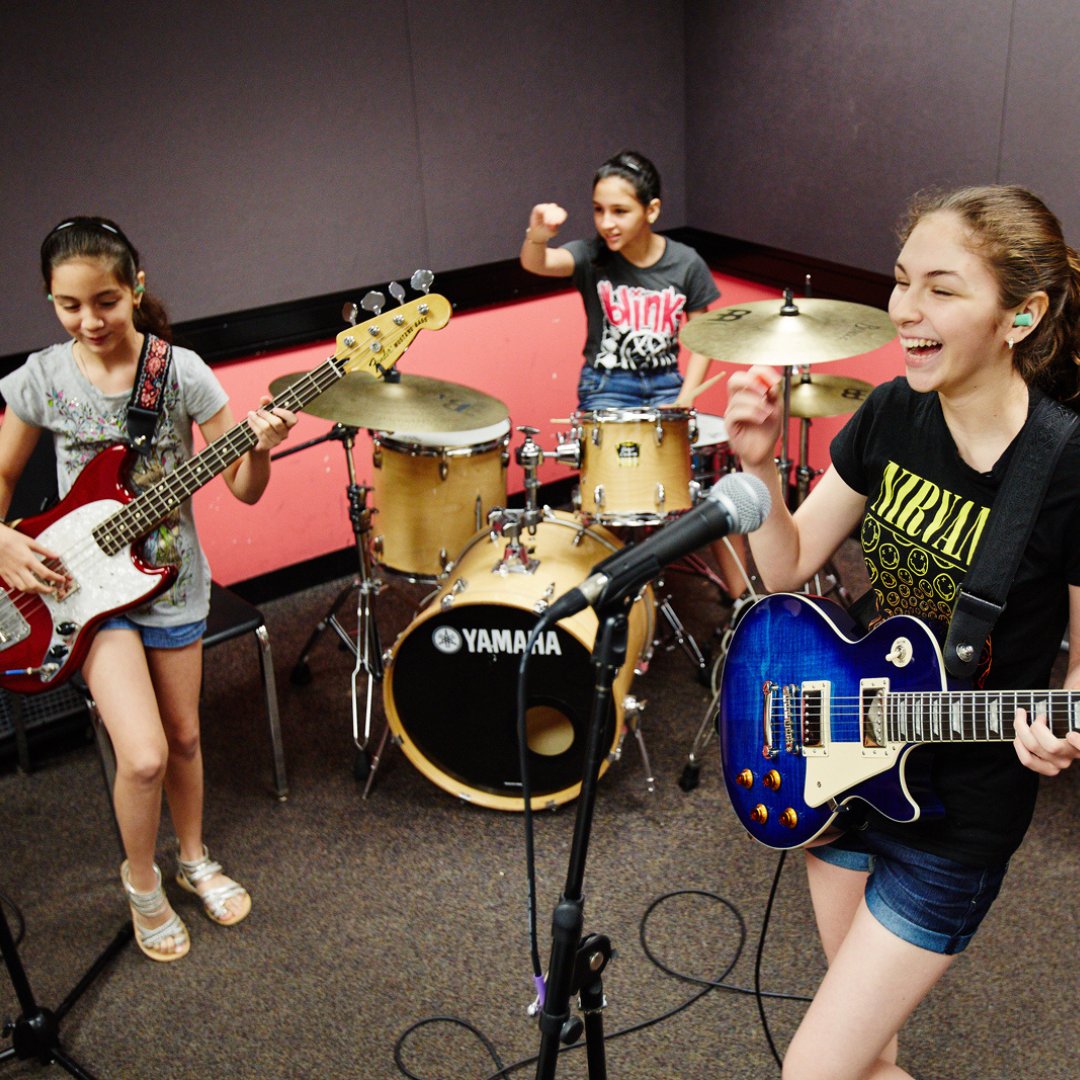 What’s the best part of #BerkleeSummerPrograms? The amazing people you meet! Students who join us for our #summer programs bond through their love of #music and turn into lifelong friends. What’s your favorite part of meeting new people?