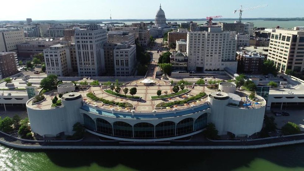 CityofMadison's tweet photo. Another sign of warmer weather to come! @MononaTerrace Concerts on the Rooftop schedule. @nbc15_madison #madisonsummer https://t.co/hbQG5aEmuG https://t.co/5SlEKh99pg
