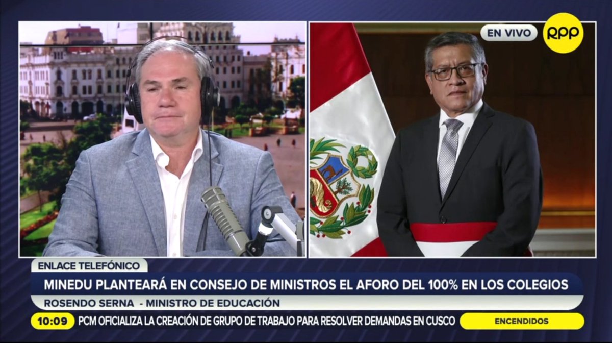 MineduPeru's tweet photo. 🔴 Ministro @RosendoSernaR en entrevista a @RPPNoticias: "Bajo la recomendación de los expertos de Salud, tomamos la decisión de eliminar el distanciamiento en la IE bajo dos condiciones: el 100 % de los docentes con tres dosis y el 80 % de estudiantes con dos dosis". https://t.co/ERt8LbvbZe