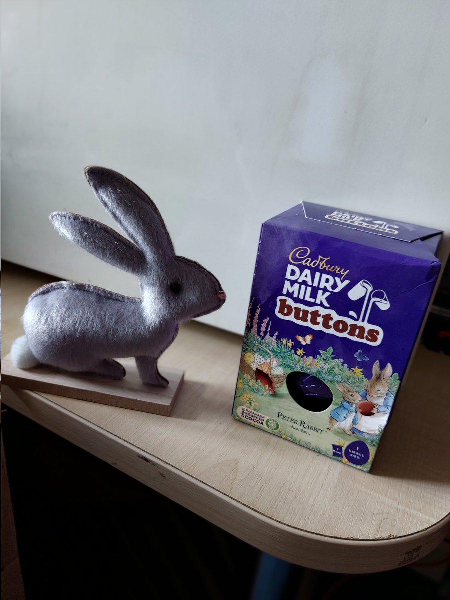 P_e_t_r_a____'s tweet photo. Huge thank you to #wetherspoon for dropping of a donation for our teams. Nurse Bear Tabitha Rose will be patiently waiting for new home, watch this space ๐
#SpiritofEaster #nhs #thankyou #nurses #NursesDay https://t.co/GeZU1pt8EE