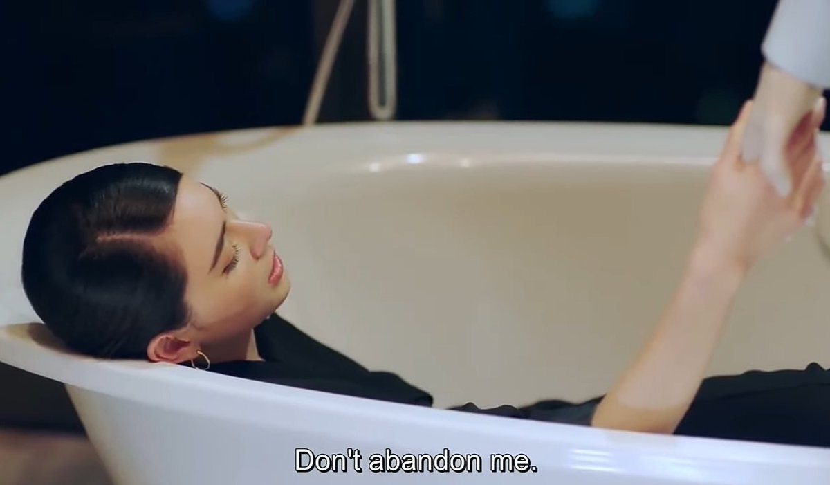 RubyluvsDilraba's tweet photo. The only place he has at home for her is the bath tub 😂
Anyways he's going soft already
#Youaremyheartbeat #davikah #djpush #pushputtichai #pushdj https://t.co/uSoyLgZUei