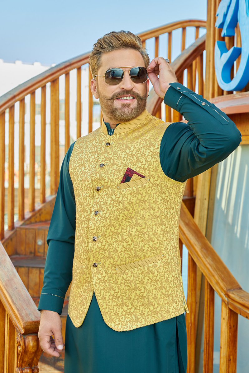 iqbalBosss's tweet photo. Eid collection @londonstar https://t.co/kkaQq87UVl