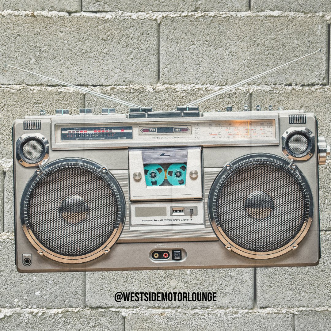 WsideMtrLounge's tweet photo. Music will be more than a mood at Westside Motor Lounge. ⚡️ #westsidemotorlounge #livemusic #vinyl #musicmatters https://t.co/TI6DtZ4Qch