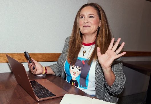 49Global's tweet photo. Get to know the Moms in Crypto
Sarah Monson knew her 6 yr daughter would see the metaverse in the future and she wanted to be ready
And now she is getting ready to launch her first NFT art collection
#momlife #cryptonews #nftnews #nftcommunity #nftmom #cryptoparents https://t.co/5FQi72w2zV