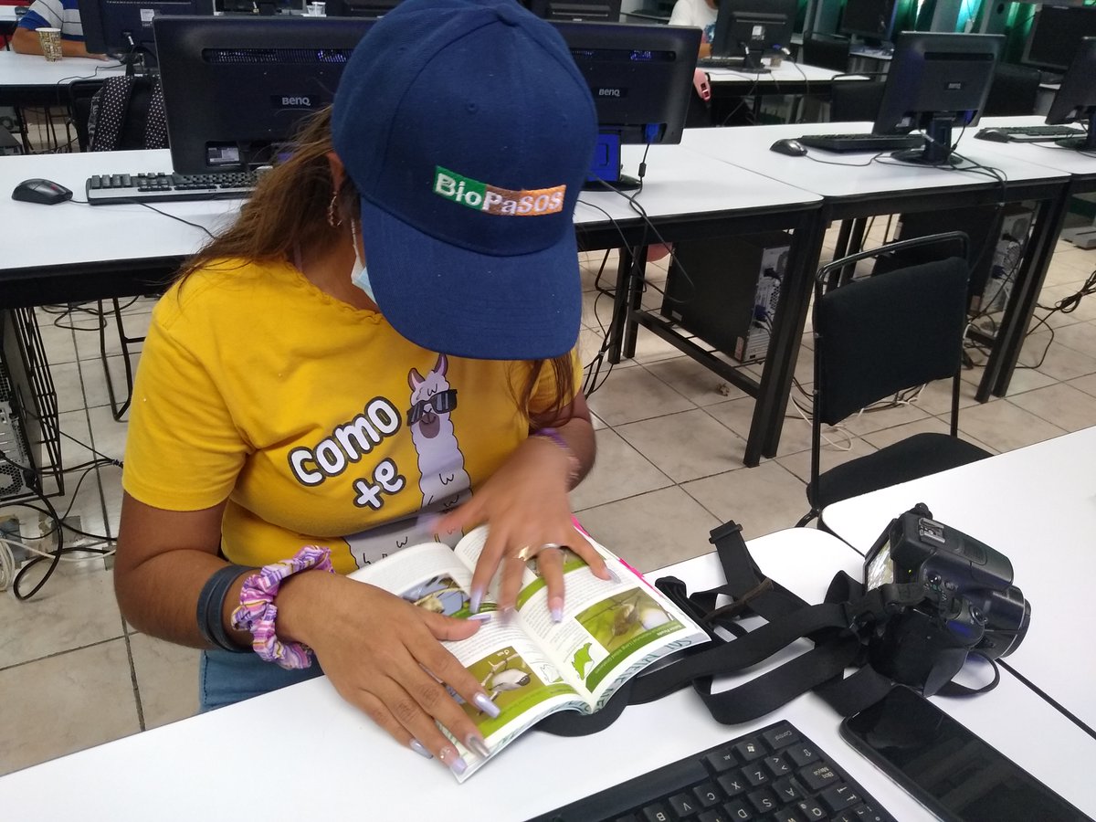 CATIEOficial's tweet photo. Red de jóvenes y mujeres monitores de #biodiversidad en paisajes agropecuarios de Campeche, #México, se fortalece. En abril, #BioPaSOS y sus socios les impartieron cuatro talleres sobre el uso y manejo de la plataforma de monitoreo Naturalista📸🌳🌱🐝🦋➡ https://t.co/XdAuhkYl4E https://t.co/2RWnqfzsFc