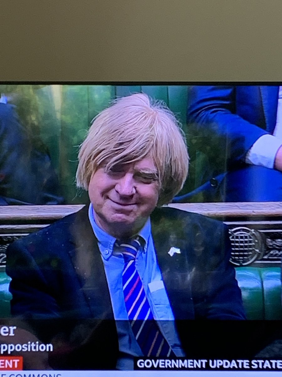 F Fabricunt smiling f while Keir Starmer related the tragic story of John Robinson to a silent house . Tweet it wide.