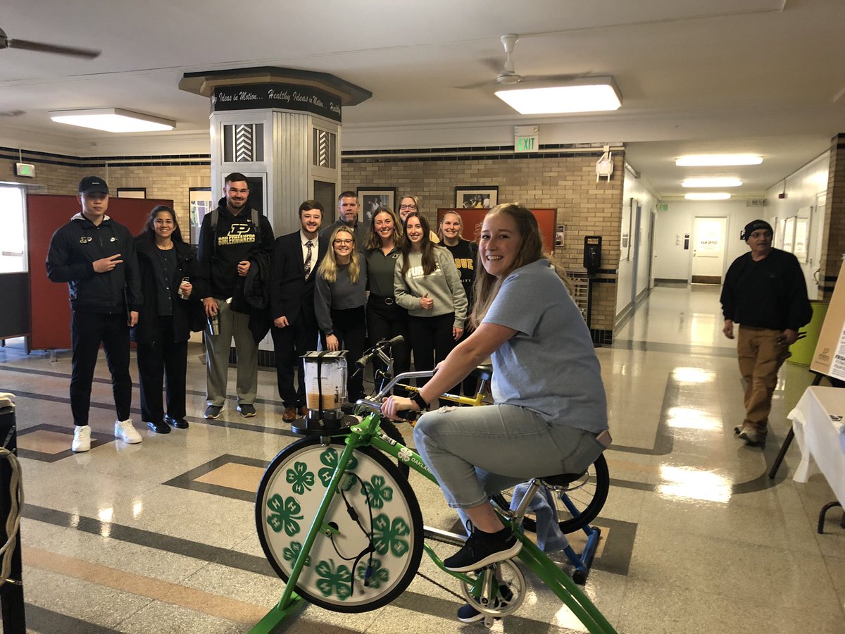 💕our <a href="/HKPurdue/">Purdue H & K</a> students are Smart 🍪 and smooth riders today! Engaging our students in tasty treats with Oat, almond and coconut milk, fruits, seeds  and Fun!! <a href="/LifeAtPurdue/">Purdue University</a> <a href="/PurdueEIM/">Purdue EiM</a>  #RecipeOfTheDay #move <a href="/TimGavin1/">Tim Gavin</a>