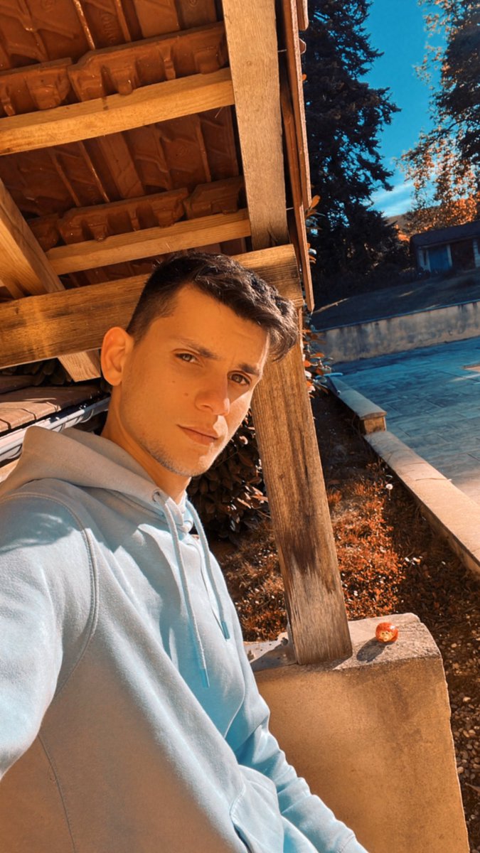 Thom974🇷🇪 tweet media