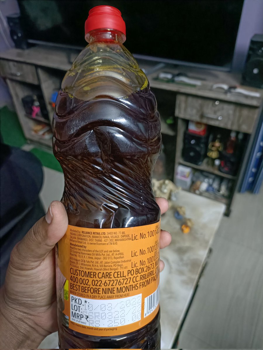 DeepJGogoi's tweet photo. @JioMart_Support Order - 16503070380001563M. Received Defective Product with a Cap missing. Please refund. Attaching Exhibit A https://t.co/umXcseunAx