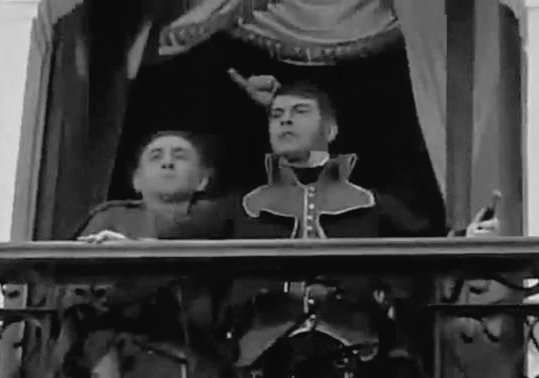 _CarlosMogollon's tweet photo. El Padre Madariaga es uno de los héroes del 19 de abril, facilito la deposición de Emparan y la constitucion de la Junta Regente. 

En el gobierno, olvidó el enemigo estratégico, conformo un bloque Mirandino para enfrentar a Bolívar, lo que debilitó la 1era República. 

🧵... https://t.co/hGzjxTd6pr