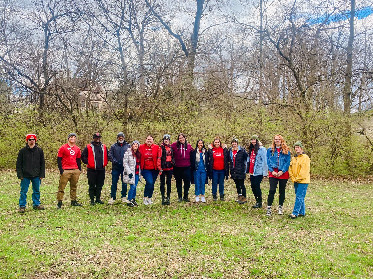Natalie Jones (@nataliet2440) on Twitter photo So great to get outside and volunteer with the Fort Wayne market for #Earthday2022 and #NationalVolunteerWeek #g195cares ♥️🎯♥️ <a href="/rosie_brockhaus/">Rosie Brockhaus</a> <a href="/Lindseybakes11/">Lindsey</a> @VeeWitch @ErinHostinsky <a href="/allisonguljas/">Allison Guljas</a> <a href="/SE_T1933/">Lindsey HRETL @ T1933</a> So great to get outside and volunteer with the Fort Wayne market for #Earthday2022 and #NationalVolunteerWeek #g195cares ♥️🎯♥️ <a href="/rosie_brockhaus/">Rosie Brockhaus</a> <a href="/Lindseybakes11/">Lindsey</a> @VeeWitch @ErinHostinsky <a href="/allisonguljas/">Allison Guljas</a> <a href="/SE_T1933/">Lindsey HRETL @ T1933</a>