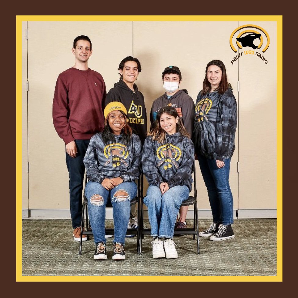 📸 AU Paws Web Radio 2021-22