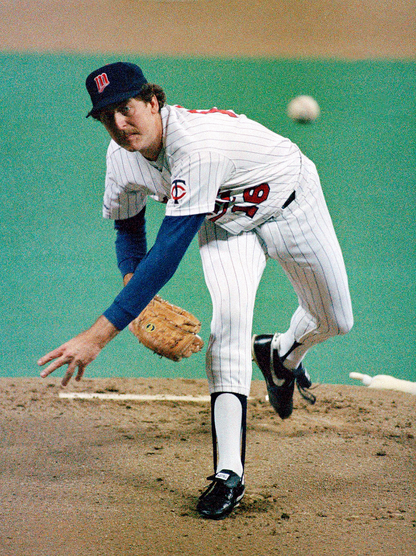 Happy Birthday to a pair of former Frank Viola and Joe Mauer!  