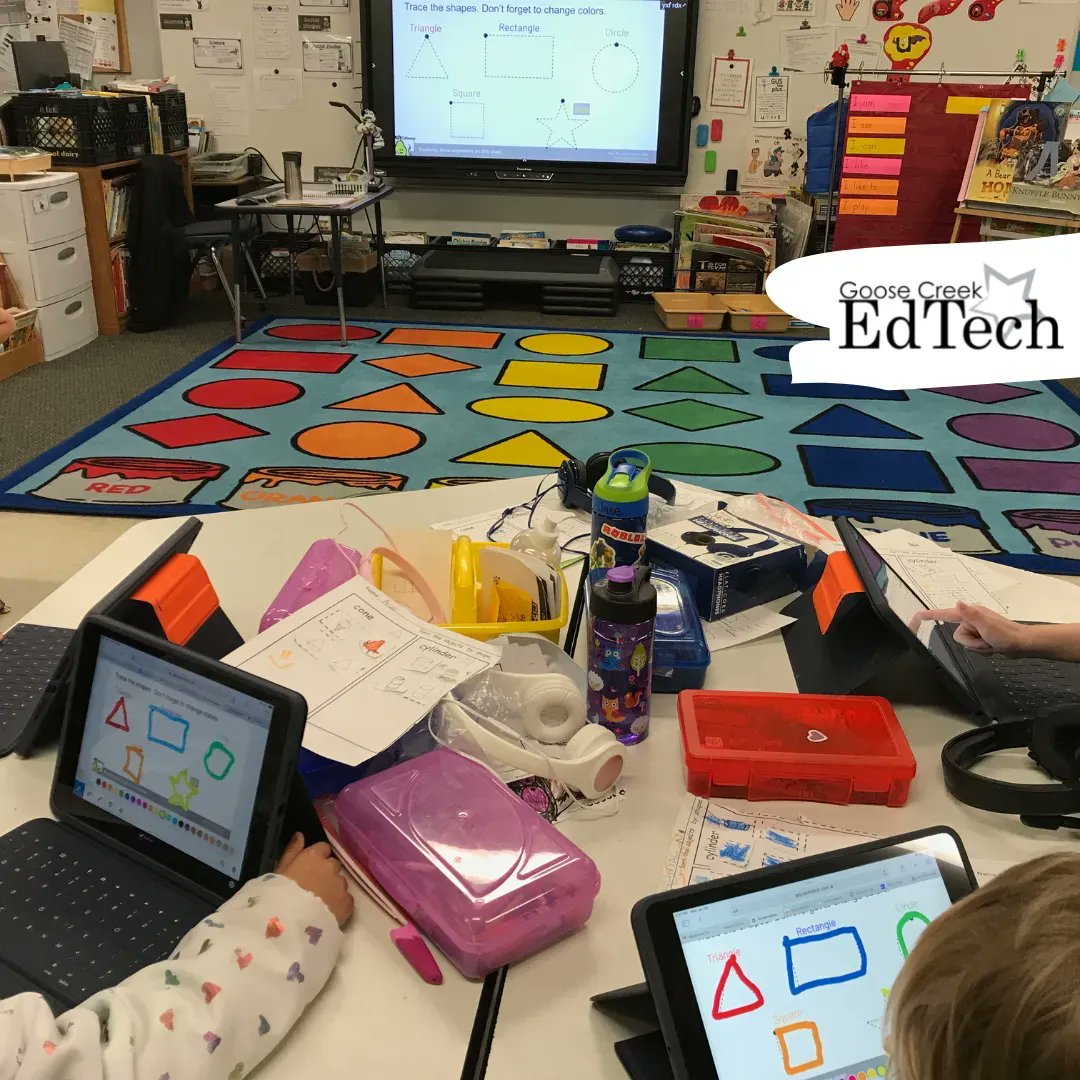 gccisd_edtech's tweet image. Mrs. Dudley’s kindergarteners at Crockett Elementary interact with Google Slides using @PearDeck for their 2D shape unit. They got to trace the shapes, count sides & vertices/corners, and differentiate squares from rectangles. #gcGIANTS #googleEDU #gccisdEdTech @Promethean