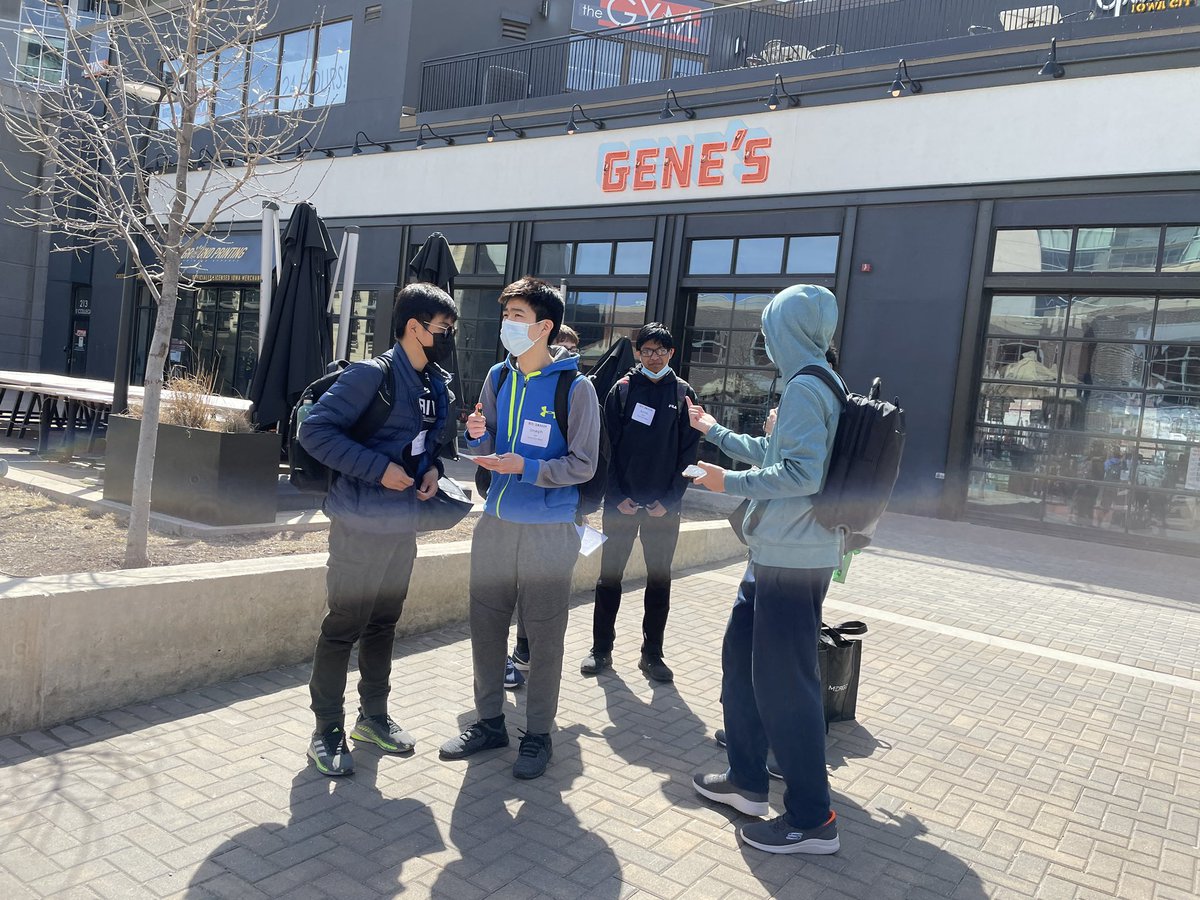 EdTechIowa's tweet image. Customer discovery is in full swing! The students are pounding the pavement in @ICDowntown to get feedback on their business ideas. #EdTechIowa