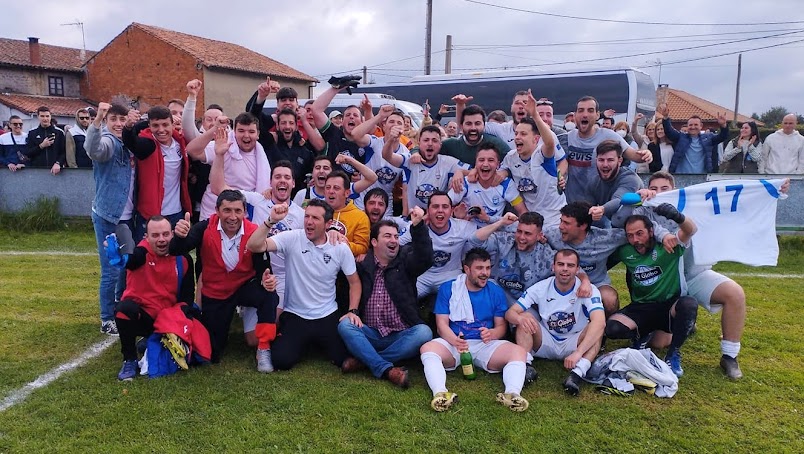 FutbolAstur's tweet photo. El Salas regresa a Primera Regional.
https://t.co/u5g47vBAgK https://t.co/zL9p7f8Xvh