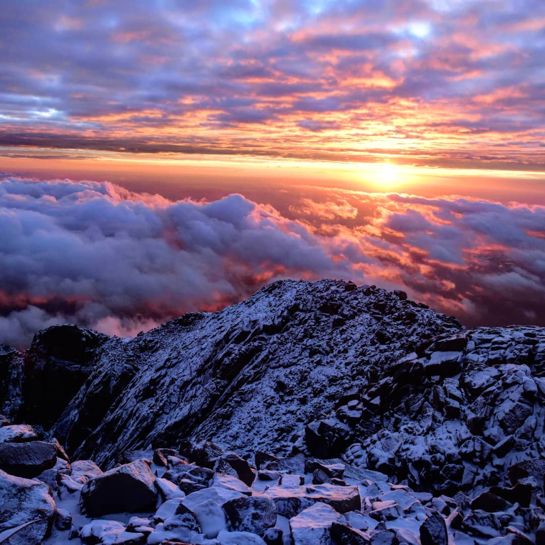 drivepikespeak's tweet photo. Experience walking in the clouds, when you visit Pikes Peak. 
📷  @kdmimaging

#pikespeak #americasmountain #coloradosprings #colorado #nature #landscape #naturephotography #natgeo #mountains #outdoorslife #rockymountains https://t.co/s9Owv9LWNM