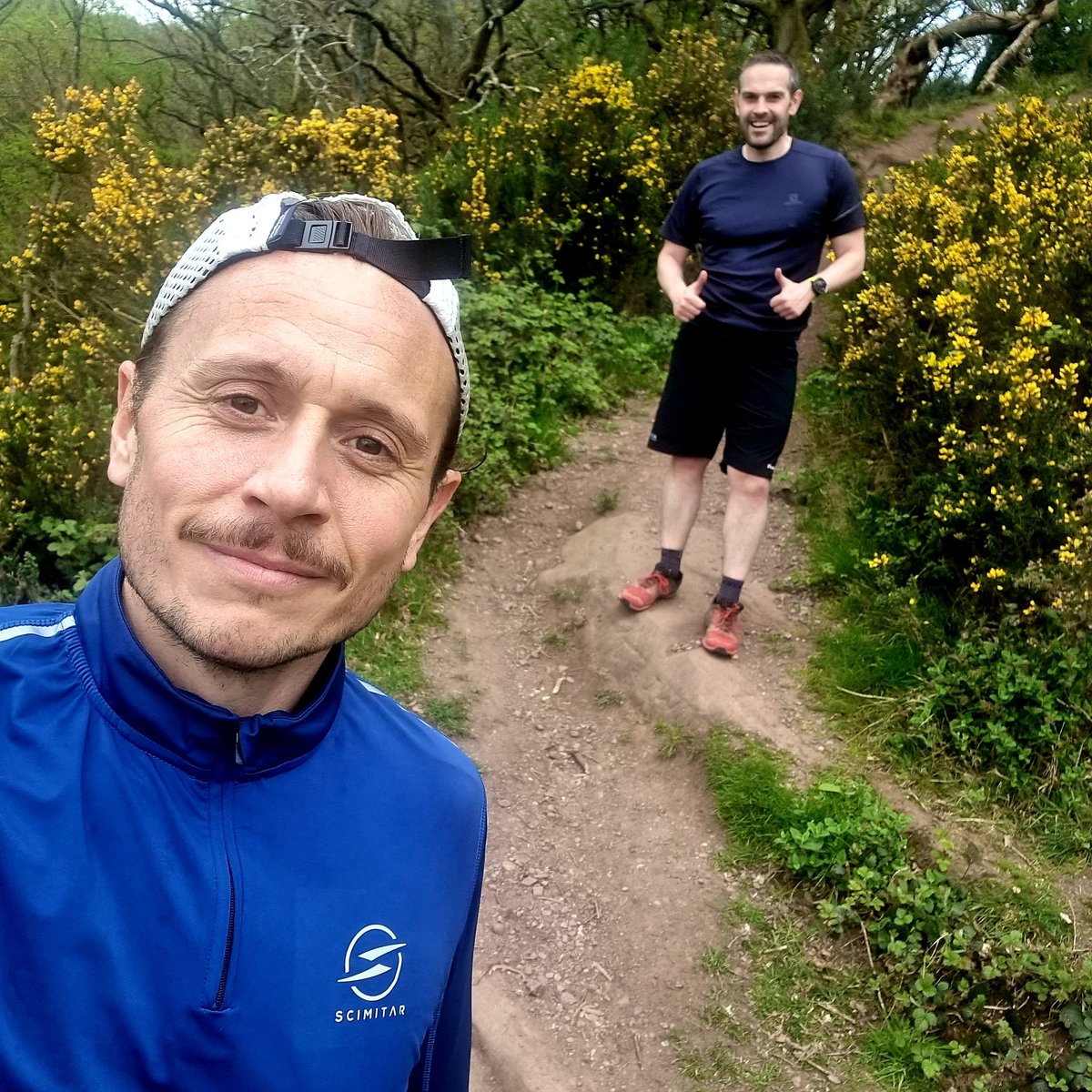 vamosultralopez's tweet photo. Steady run around the edge tonight with a couple amigos....another 350m of gain towards the week total 😀

@amysnaily 

#ukrunchat #runchat #hillrepeats @kinveredge @NTKinver  #kinver #trailrunning #trailrunner #tuesdaytrails #hoka #speedgoats https://t.co/uMbk5dWhMz
